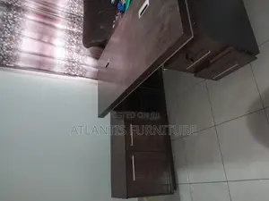 Gold Stripes Executive Office Desk. (160cm)