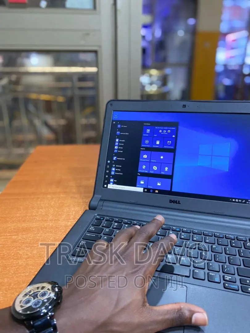 Laptop Dell Latitude 3330 8GB Intel Core I5 HDD 500GB