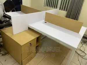 Four Seater Workstation/ Office Furniture