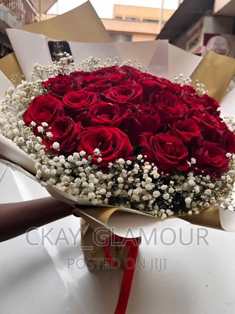 Flower Boquets and Customized Balloons