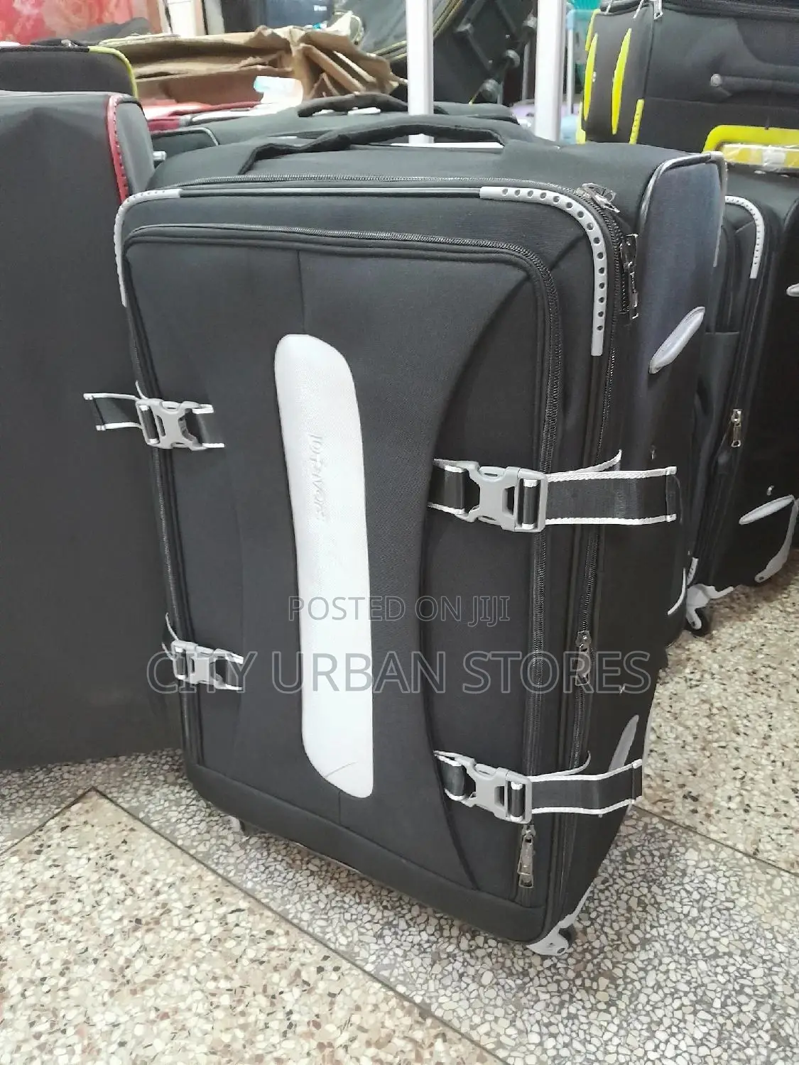 Dfavours Suitcases
