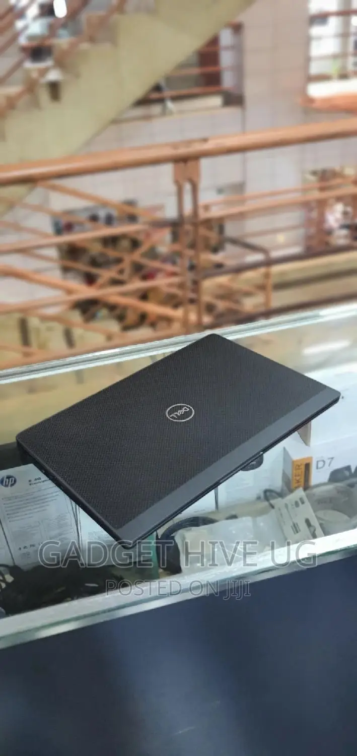 Laptop Dell Latitude 7300 8GB Intel Core I5 SSD 256GB