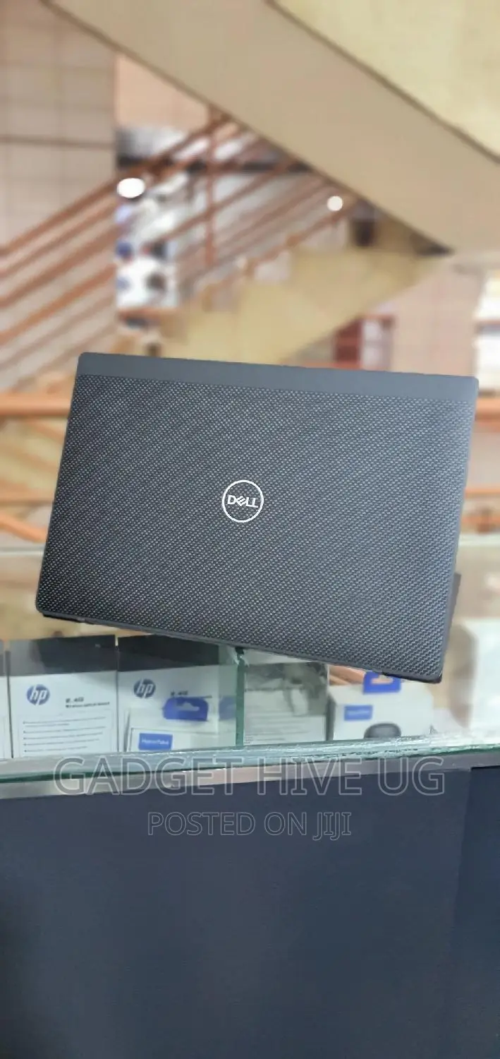 Laptop Dell Latitude 7300 8GB Intel Core I5 SSD 256GB