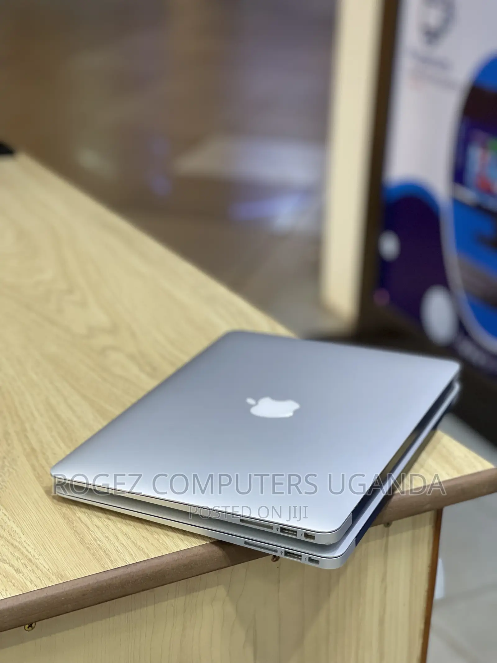 New Laptop Apple MacBook Air 2015 4GB Intel Core I5 SSD 256GB