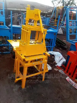 Engine Block Making Machine for Two Bricks