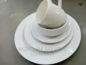 24 Piece Ceramic Dinner Set – White