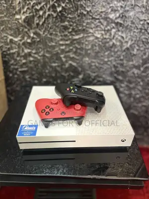#2 Xbox One S Plus Two Controllers