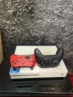 Xbox One S Used #3