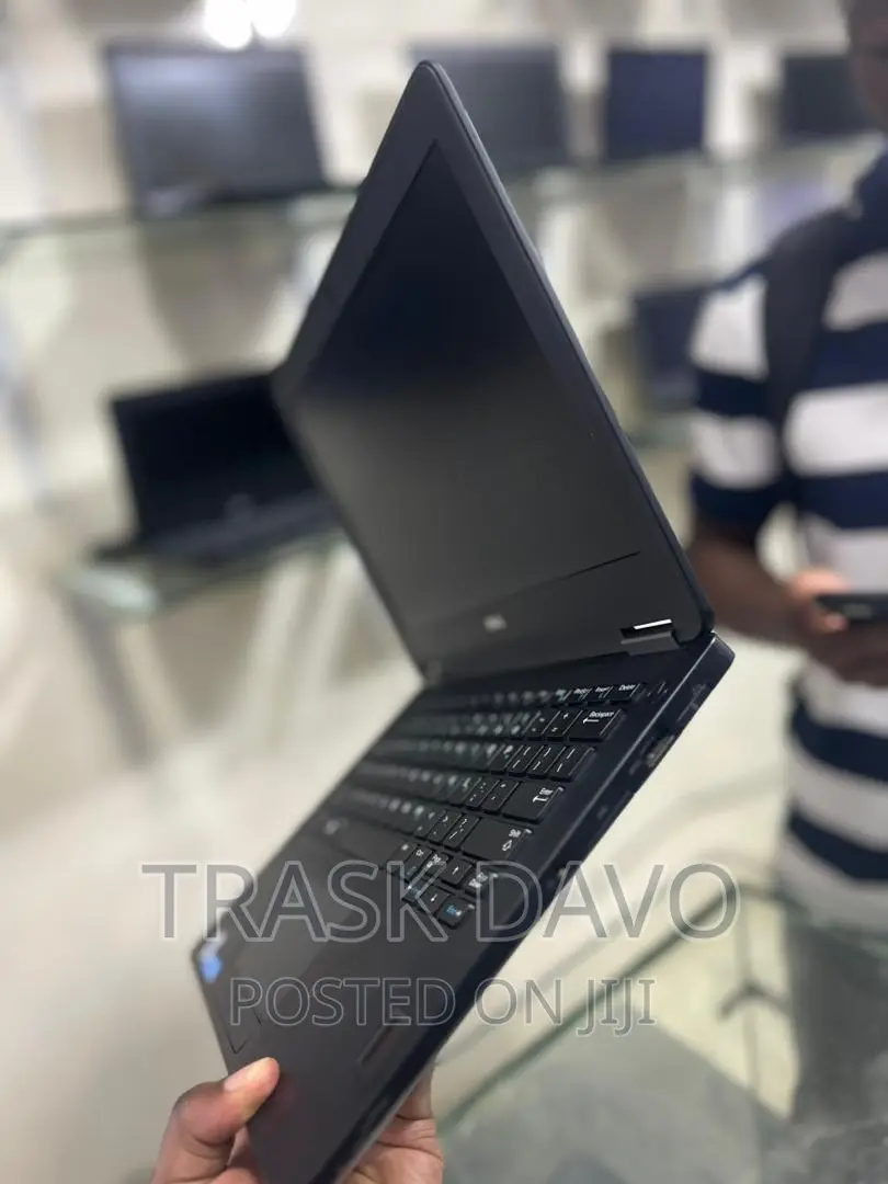 Laptop Dell Latitude 12 E7270 8GB Intel Core I5 SSD 512GB