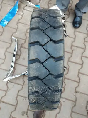 700-15 Tube Tyres for Forklift.