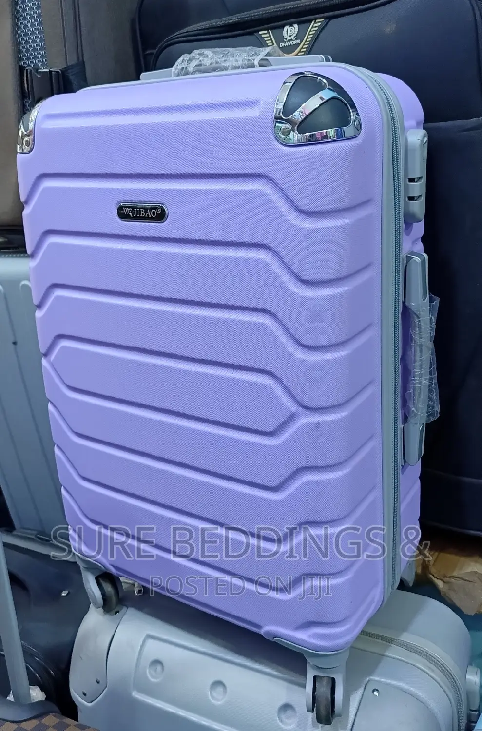 Medium Suitcase