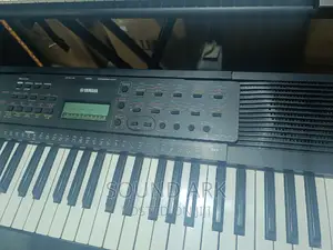 Keyboard PSR E 283