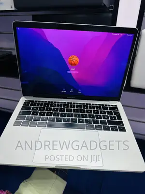 Laptop Apple MacBook Pro 2017 8GB Intel Core i5 SSD 256GB