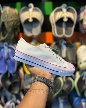 Canvas White. All-Star