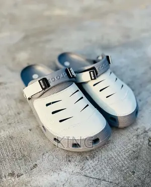Men's Classic Yukon Crocs.