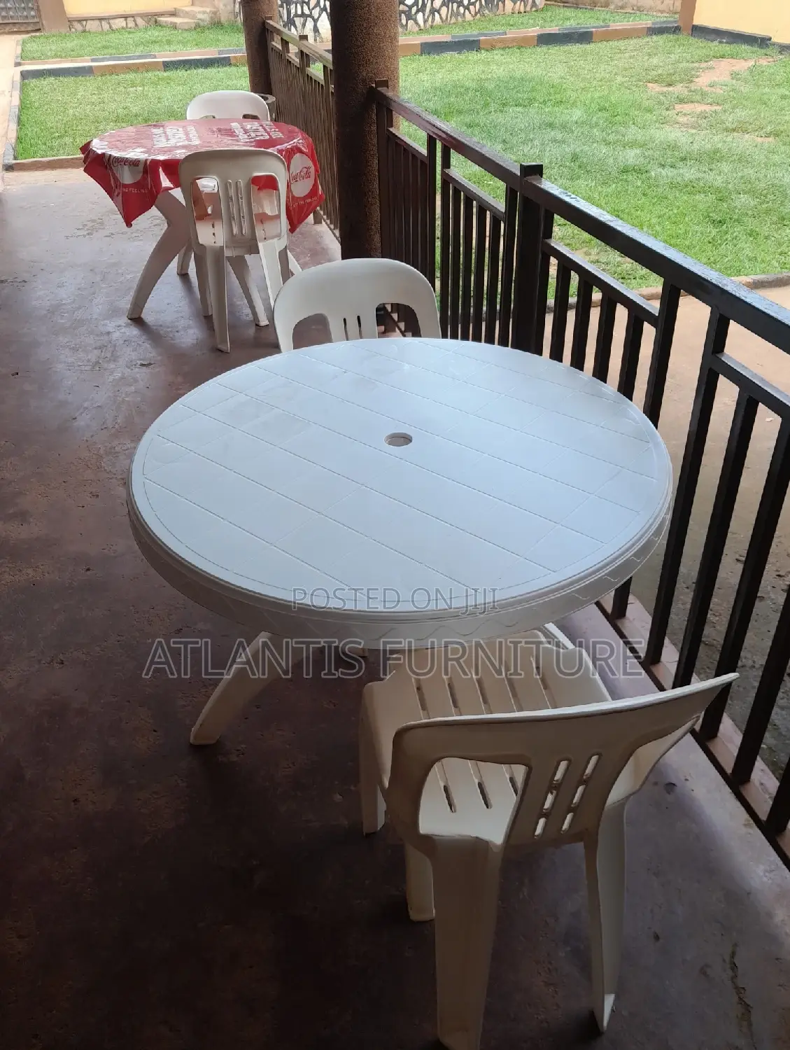 Big Plastic Table With Centre Hole for Umbrella