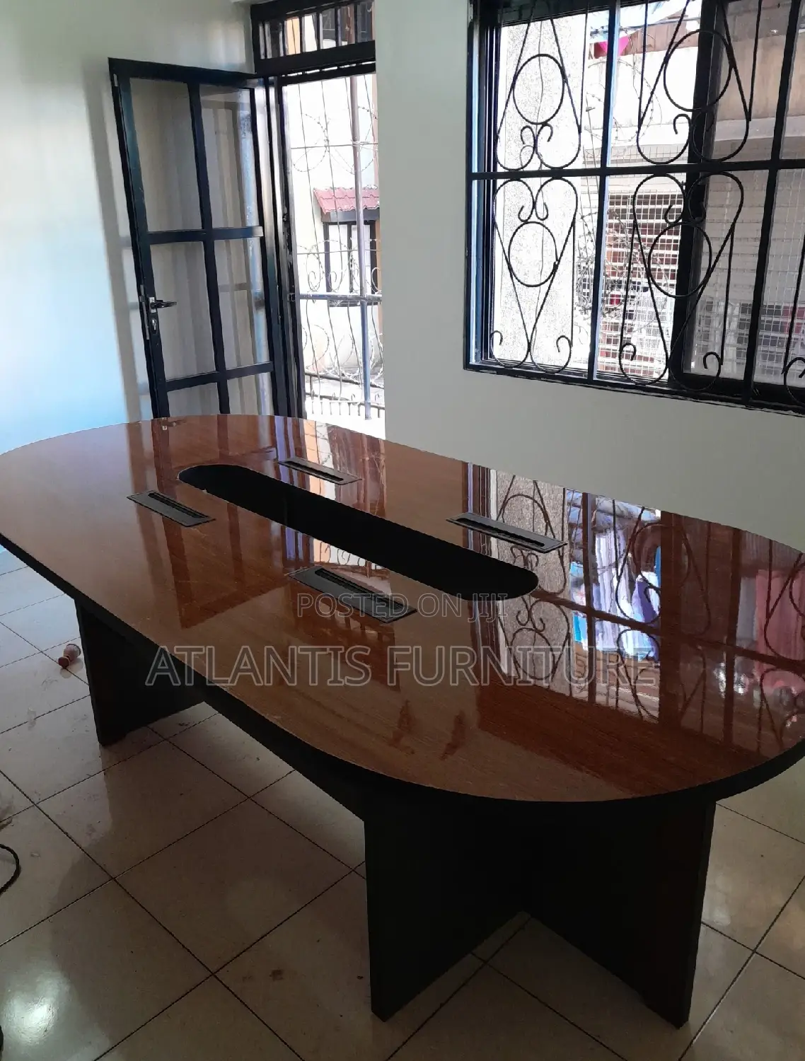 Buetiful Board Room Table