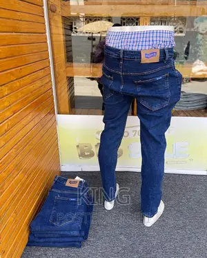 Blue Jeans. Slim Fit