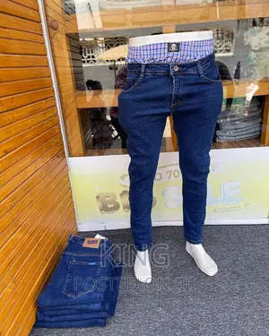 Blue Jeans. Slim Fit