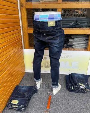 Jeans in Blue Navy. Men