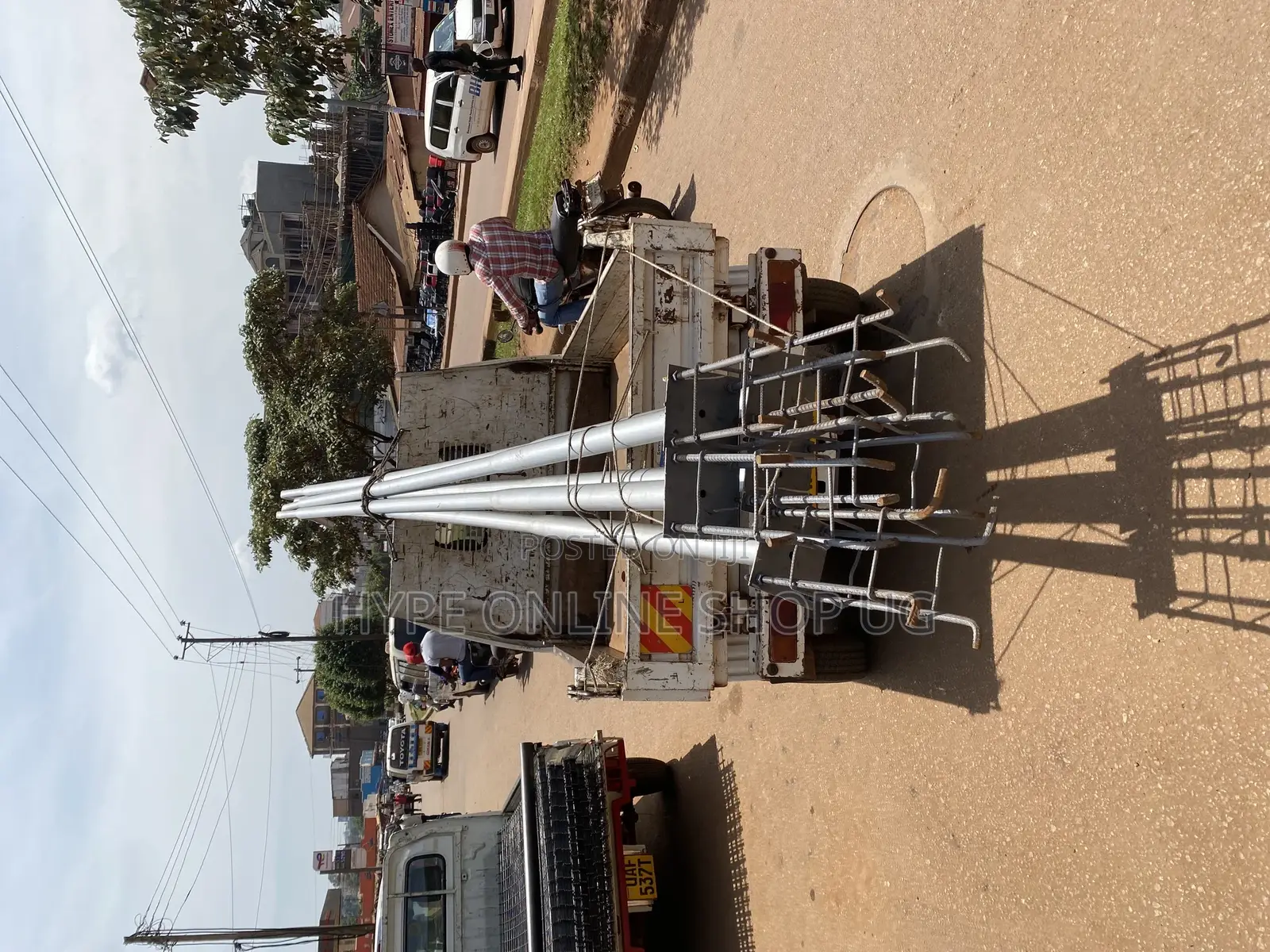 Solar Poles Connection
