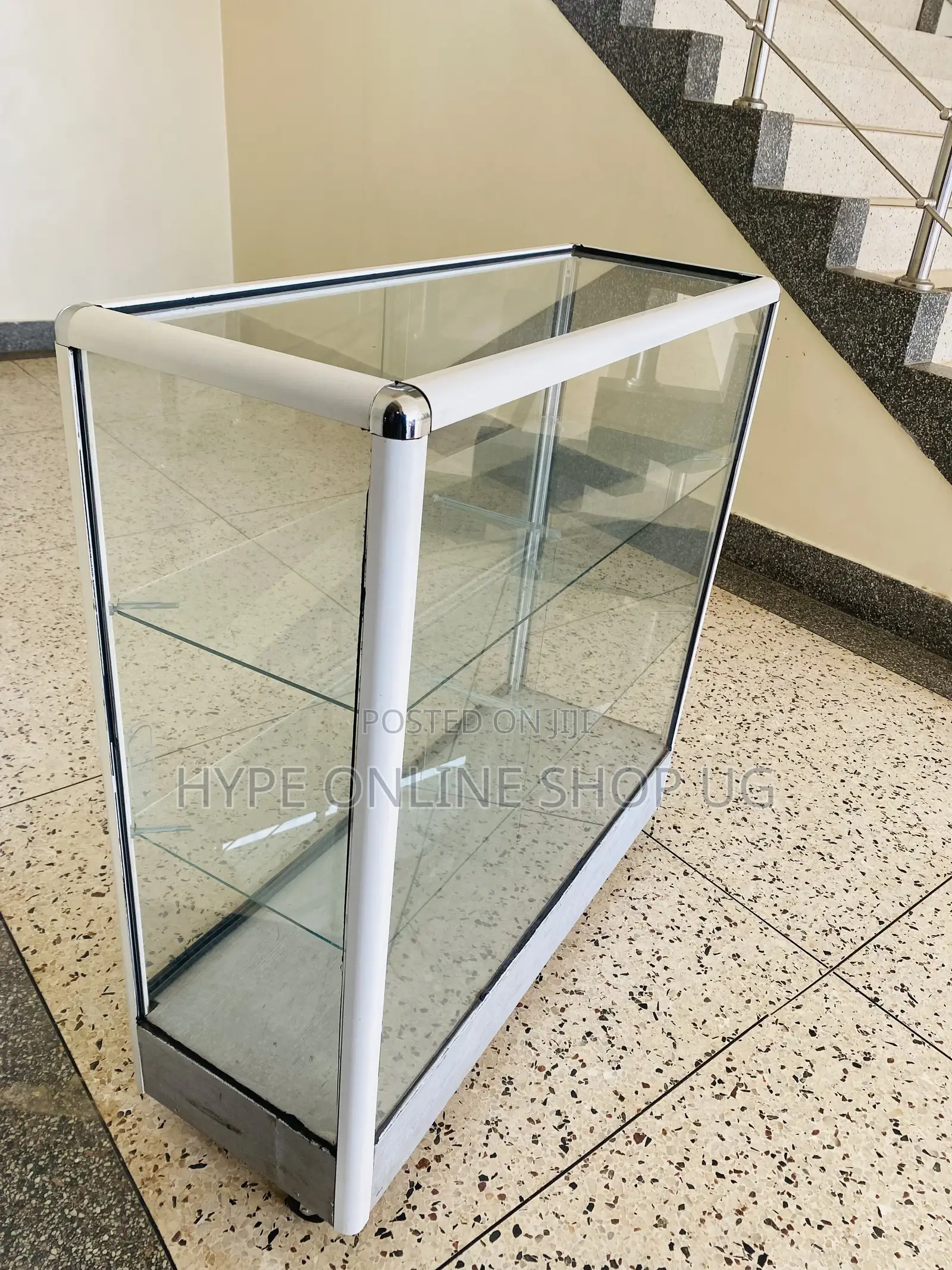 3ft Standard Showcases
