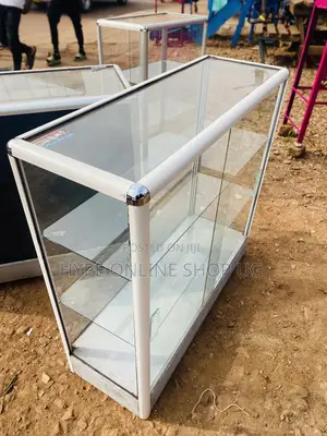 Good Showcases of 3ft Displays