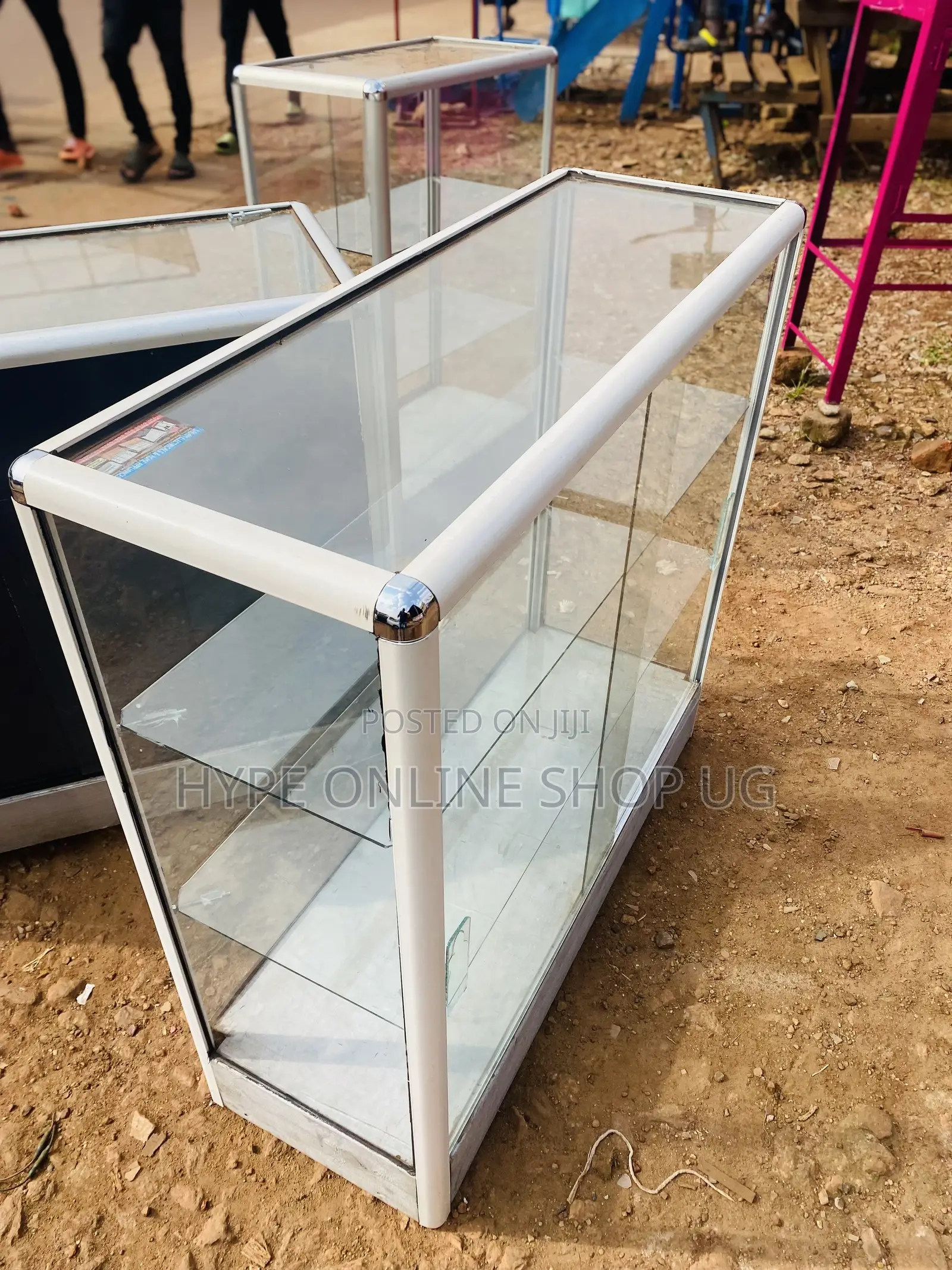 Good Showcases of 3ft Displays