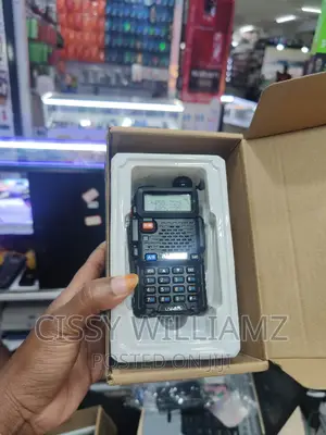Baofeng UV-5R Walkie Talkie/Two Way Radio Call Walkie Talkie