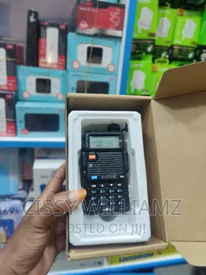 UV-5R Two Way Radio Call Walkie Talkie/Radio Walkie Talkie