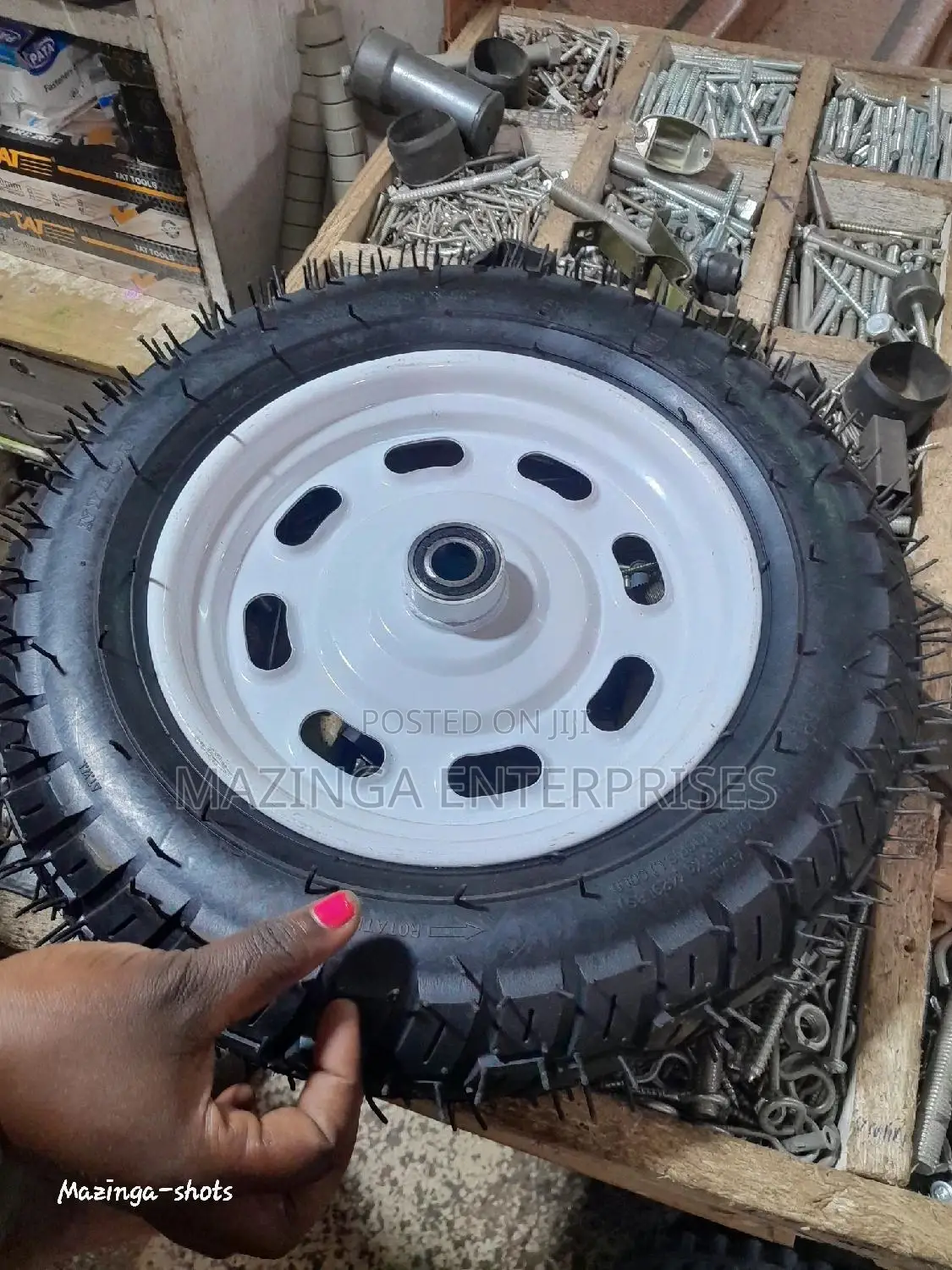 Heavy-Duty Biggest Size Wheelbarrow Tyres