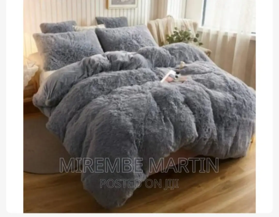 Fluffy 6*6 Duvet Set One Bedsheet ,2pillowcases,1 Duvet