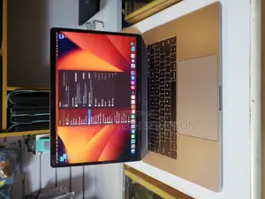 Laptop Apple MacBook Pro 2017 16GB Intel Core I7 SSD 500GB