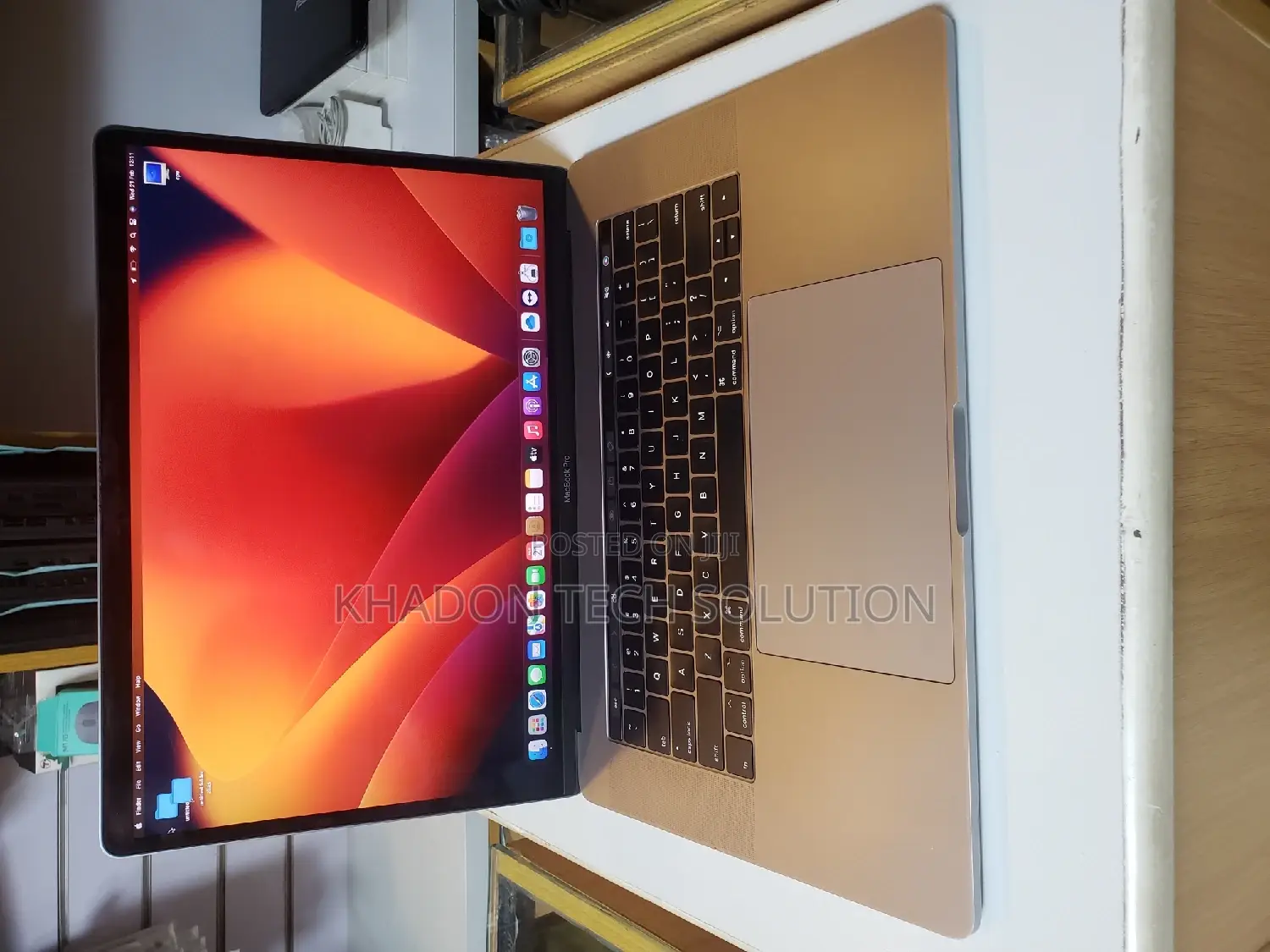 Laptop Apple MacBook Pro 2017 16GB Intel Core I7 SSD 500GB