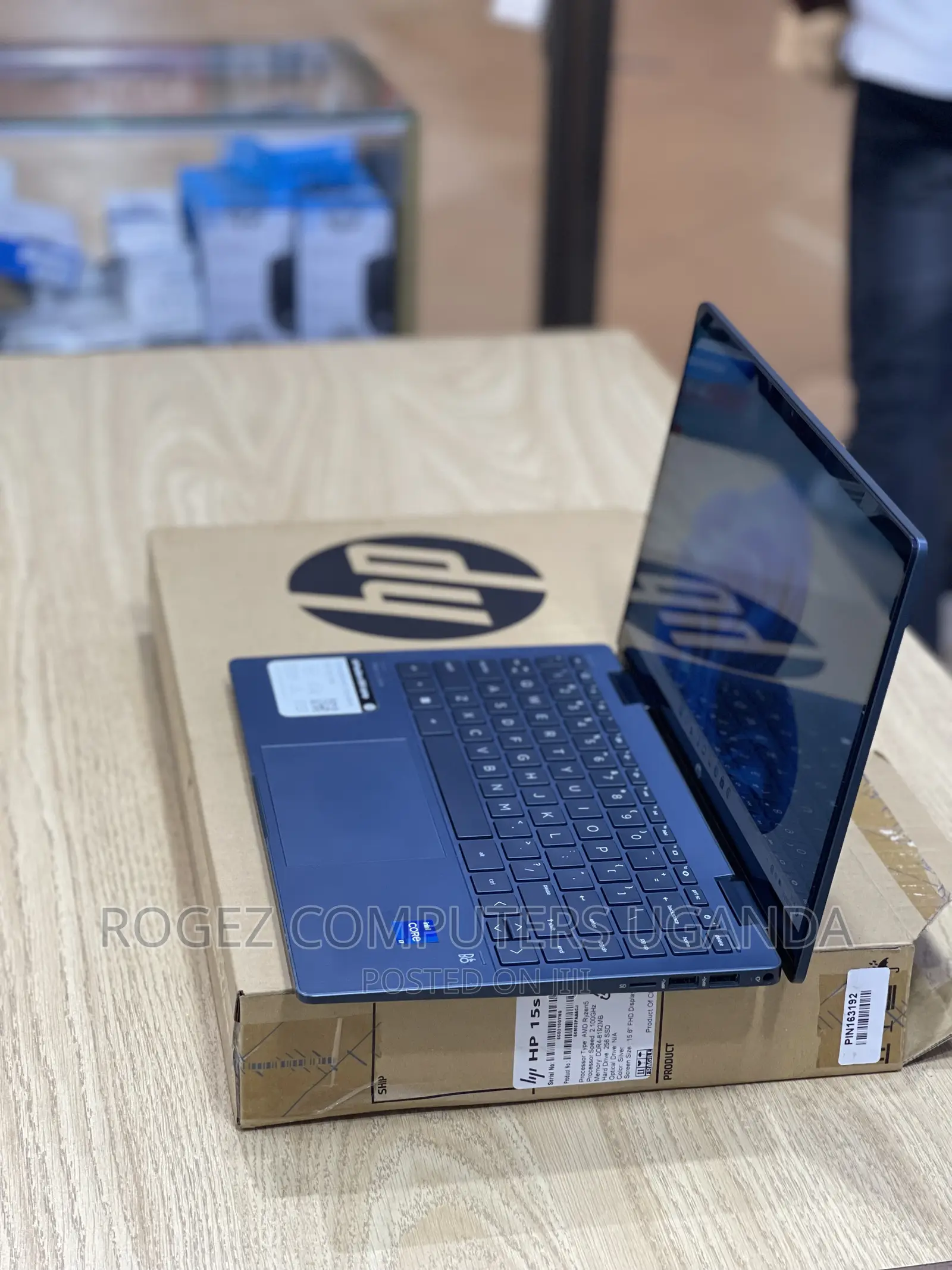 New Laptop HP Pavilion 13 X360 8GB Intel Core I7 SSD 512GB