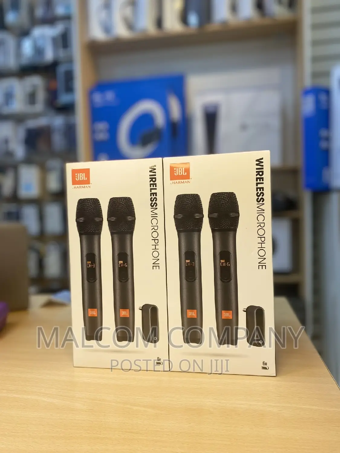 JBL UHF Wireless Microphone ( 200m Area Coverage)