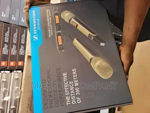 High Quality UHF Wireless Microphone ( 300 Metres Coverage)