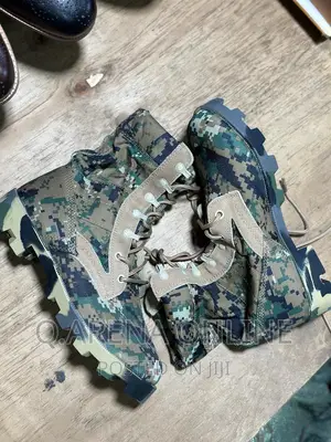Men Ankle Boots Camouflage Shoes