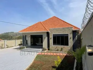 Furnished 5bdrm House in Bwebajja Entebbe, Central Division for sale