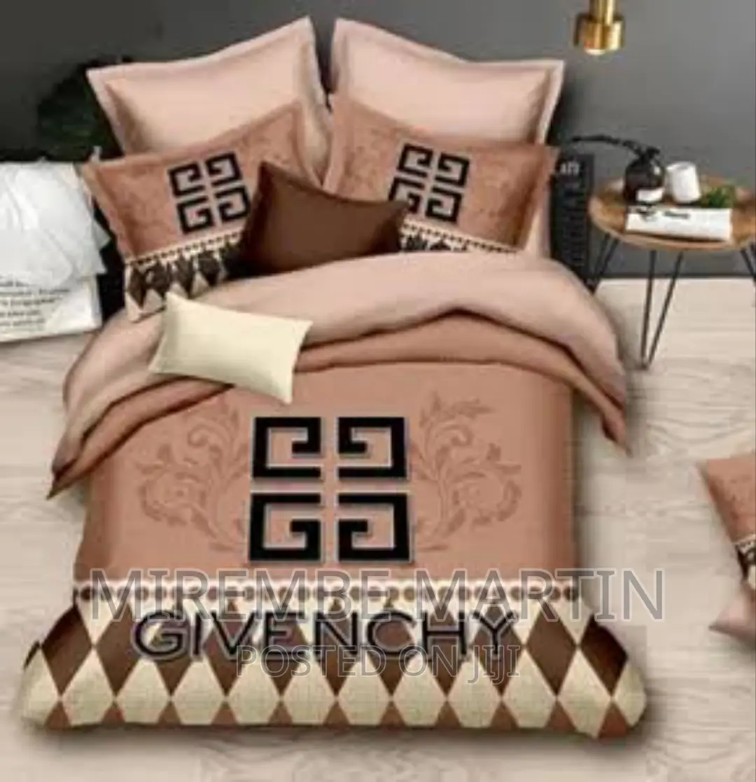 6*6 Duvet Cover With One Bedsheet and Two Pillowcases
