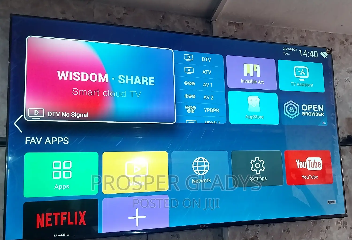 70 Inches Led Lg Smart UHD Flat Screen Flameless