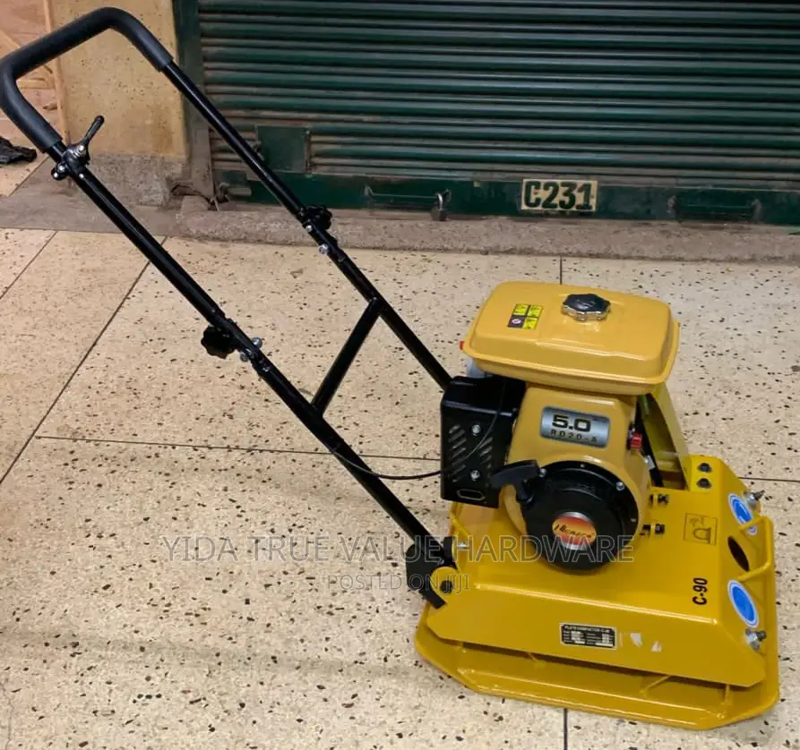 Plate Compactor With Robin Engine
