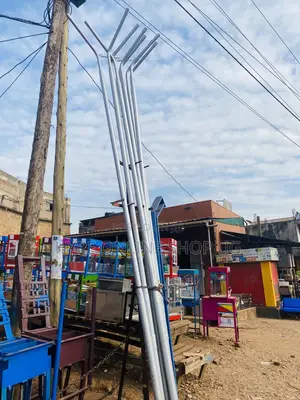 Goodwish Solar Poles