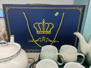 Tea Set With Teapot and Spoons, Exquisite Ceramics
