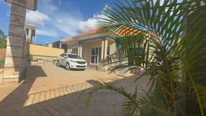 Furnished 4bdrm House in Kitende Entebbe Road, Central Division