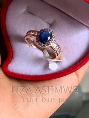 Engagement Ring Available in Size 7(17) and 9(19)