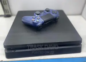 Play Station 4