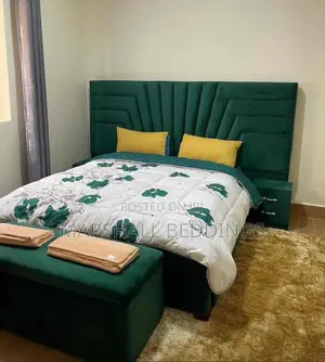 Flowered Green Duvet With Sheet and Pillowcases