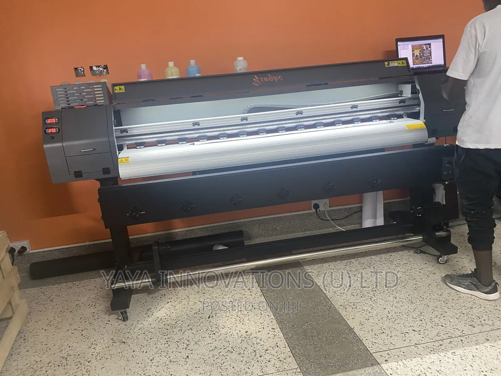 Large Format Printer Outdoor