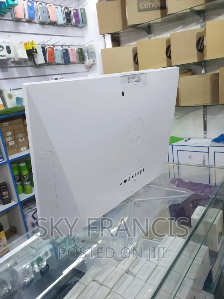 New Desktop Computer HP 4GB Intel Core I3 SSD 256GB